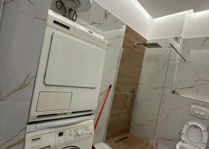Rent Room 3 Rolandi Apartments