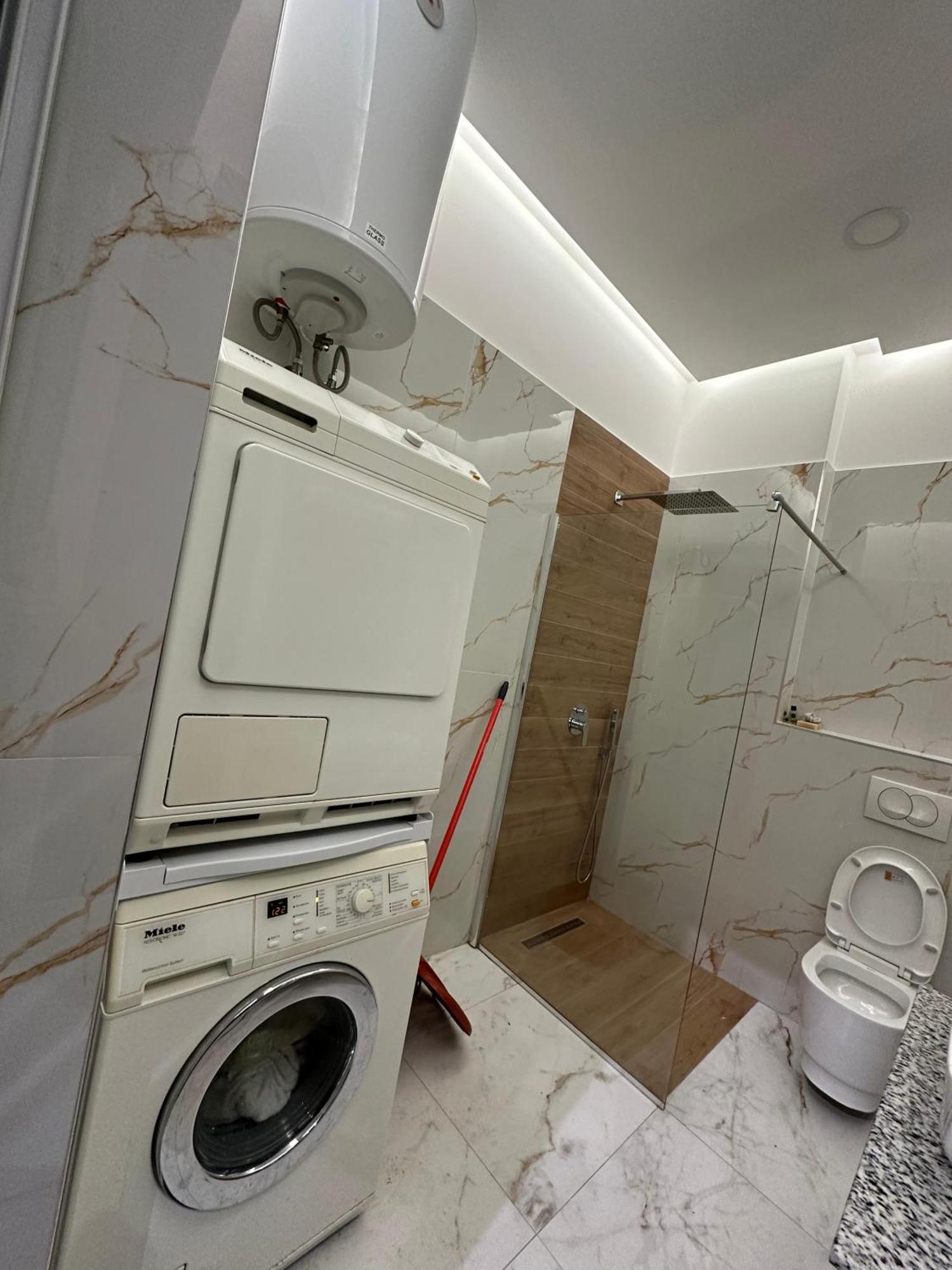 Apartment Rent 3 Rolandi *