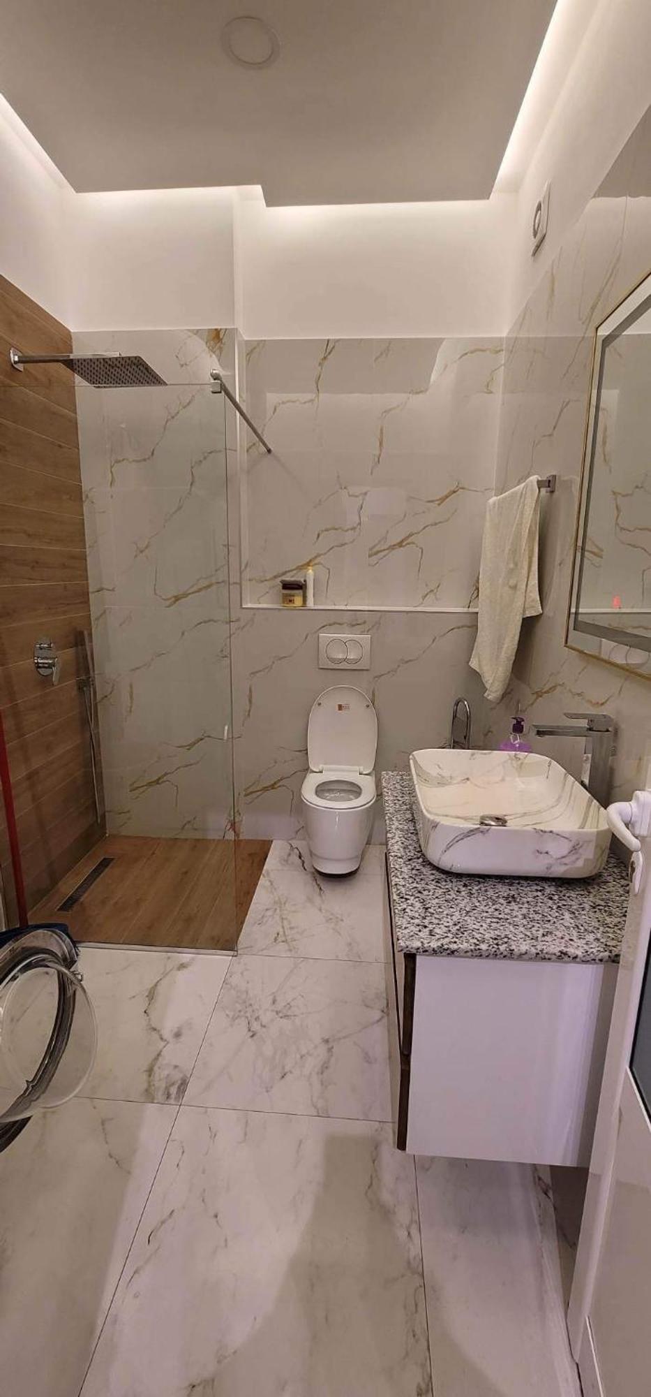 Rent 3 Rolandi Apartment Pogradec